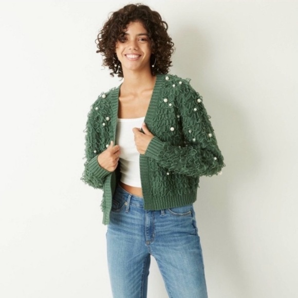 MIGHTY FINE WOMEN'S HOLIDAY GREEN LOOPS & PEARLS CARDIGAN - MULTI SIZES (NEW) - Picture 1 of 3
